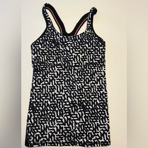 Lululemon Workout Tank Top - Picture 1 of 3